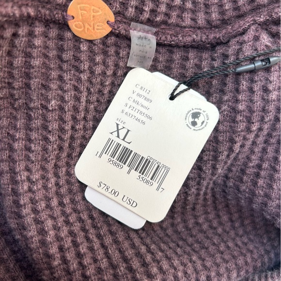 Free People Jumper Size XL Crop Waffle Knit Dark Purple Boxy V-Neck RRP $78 - Picture 9 of 9